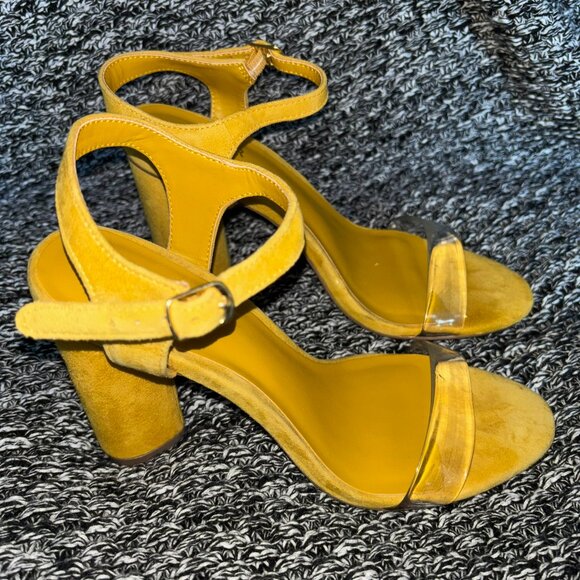 NWOT Never Worn Bleecker & Bond Viola 4" Sandal Heels (Size 6, Yellow/Clear) - Picture 2 of 7
